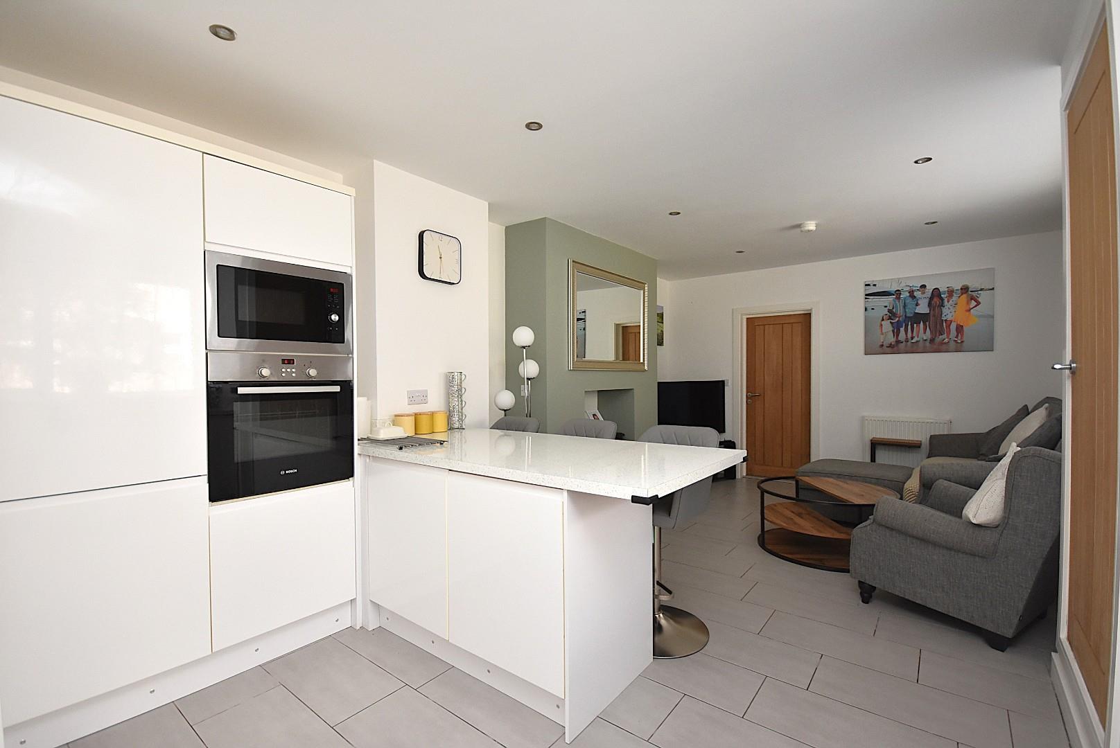 Flat 2, 110 Westbourne Road, Penarth. CF64 3HH